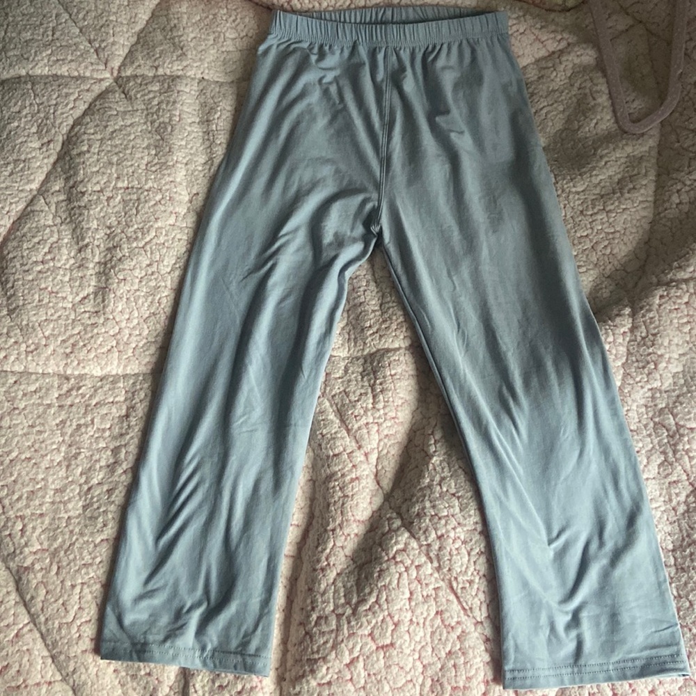 Capri light gray leggings!